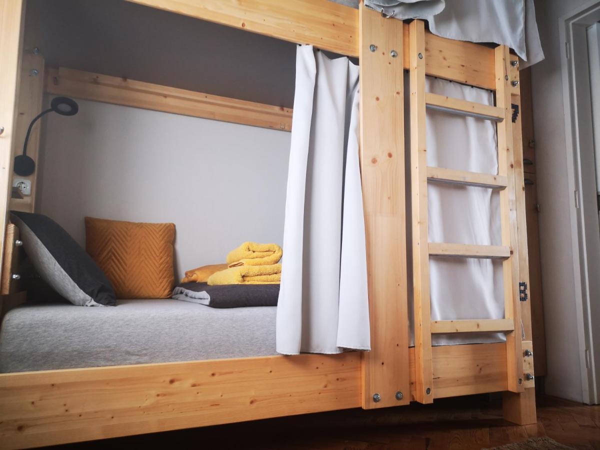 Family Surf Home - Hostel 마프라 외부 사진